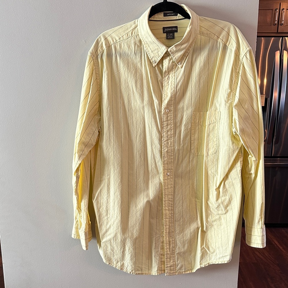 St. John’s Bay long sleeve shirt, like new condition.